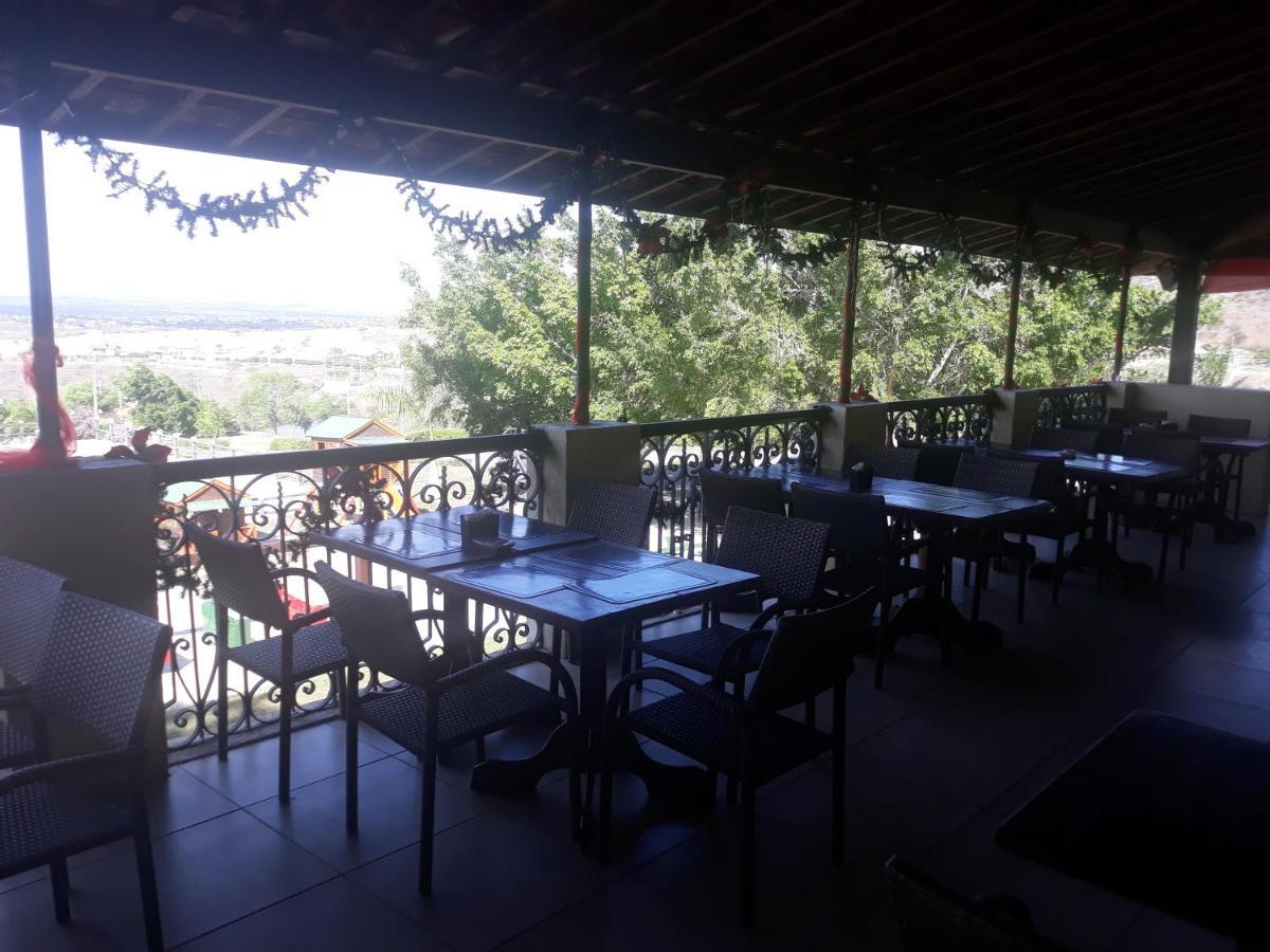 Aparthotel Flat Monte Castelo Gravatá Esterno foto